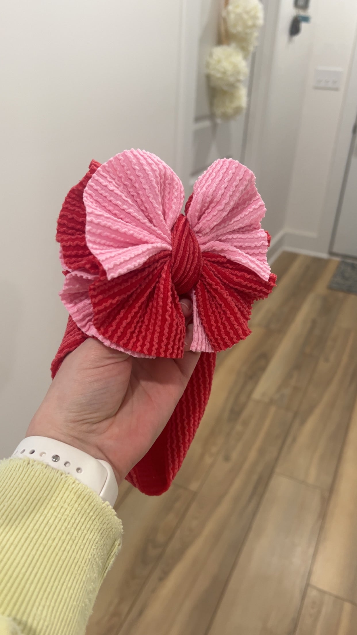 Ribbed Shredded Bow
